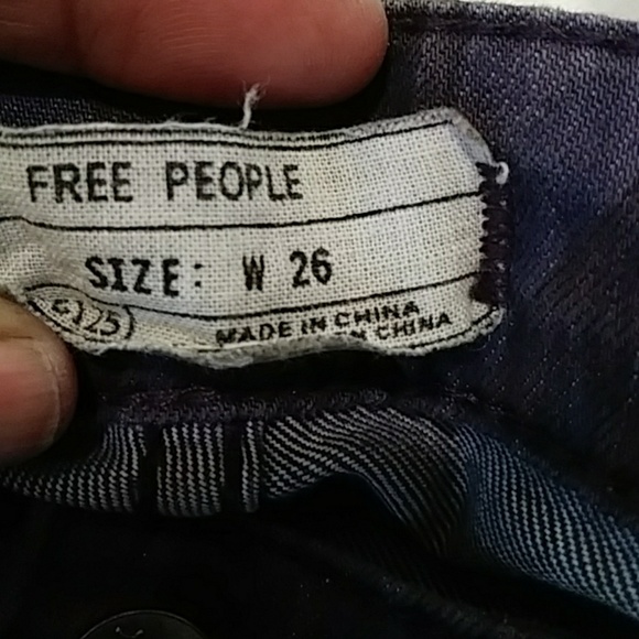 🔥FREE PEOPLE IKAT AZTEC JEANS - Picture 7 of 7